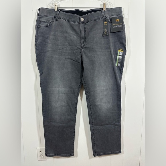 NWT Lee Flex Motion Revolutionary Fit Charcoal Gray Straight Mid Rise Size 26W - Picture 1 of 9